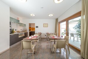 Café da manhã grátis
