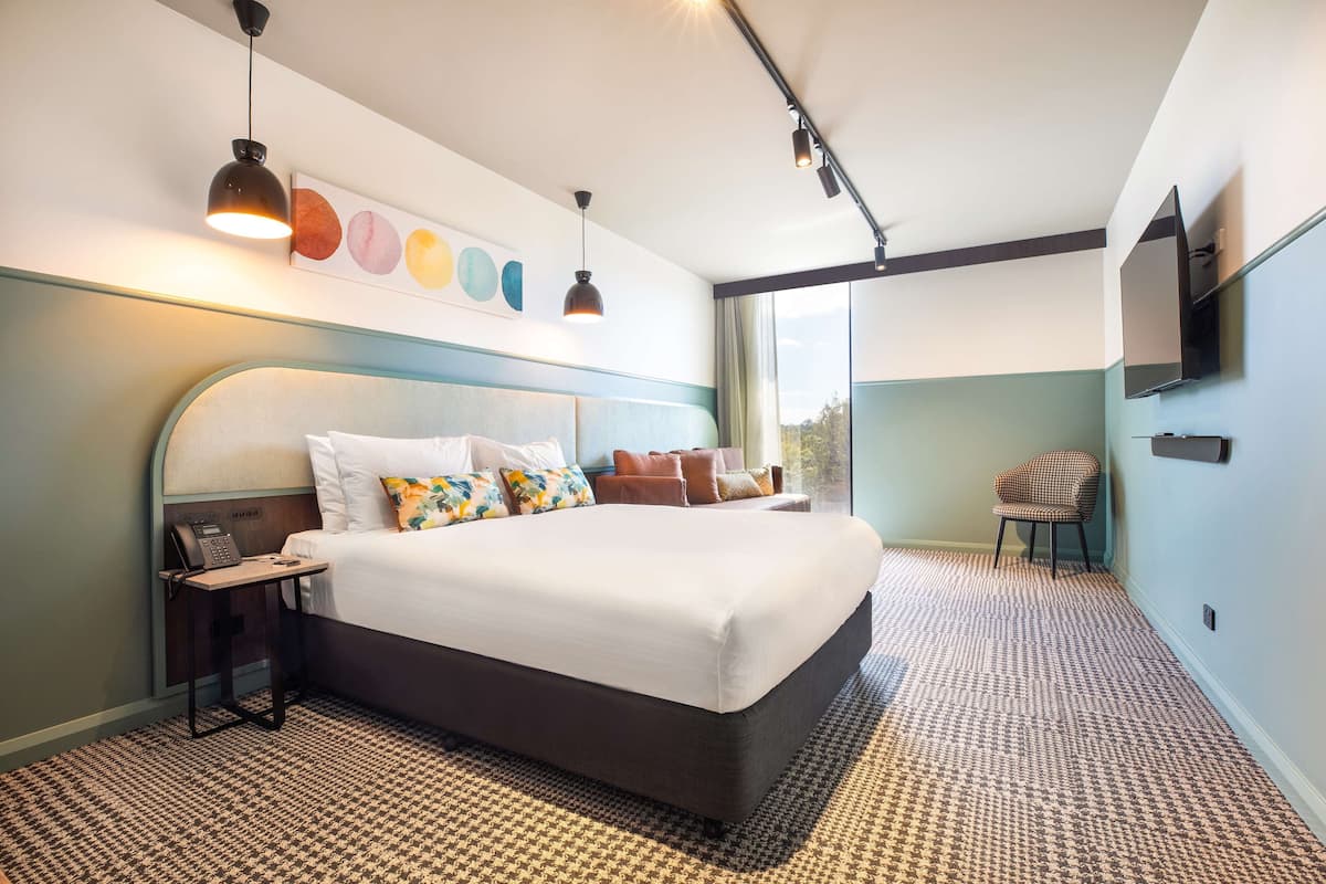 Estudio, 1 cama Queen size y sofá cama | 1 habitación, tabla de planchar con plancha, wifi gratis y ropa de cama