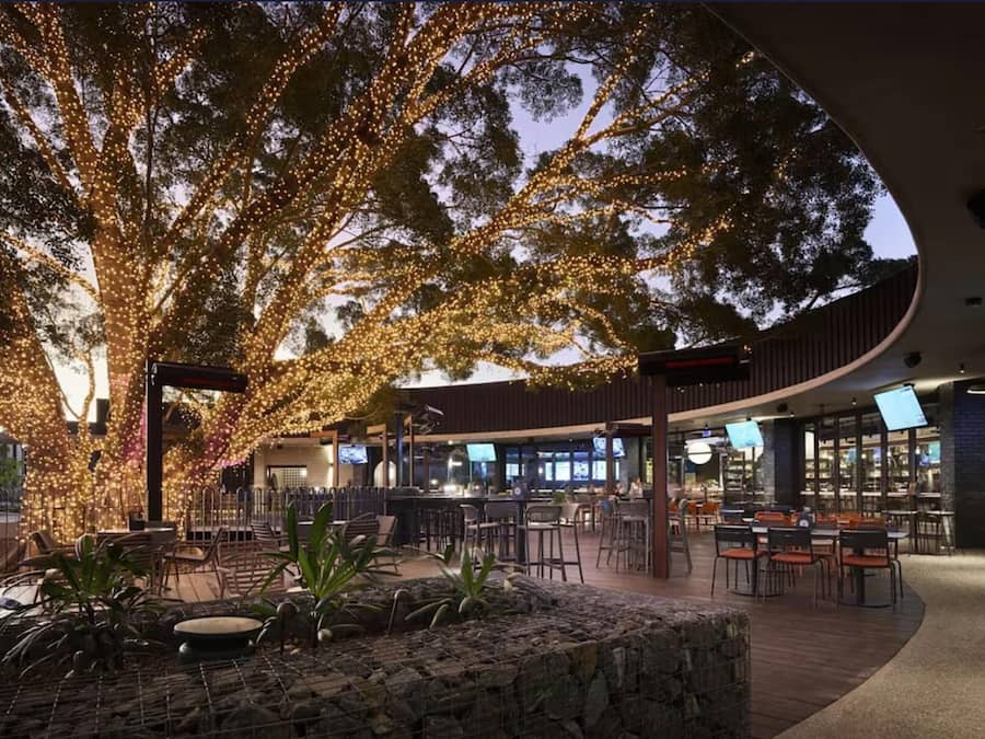 Lunch and dinner served, local cuisine