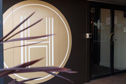 Nightcap at Hendon Hotel