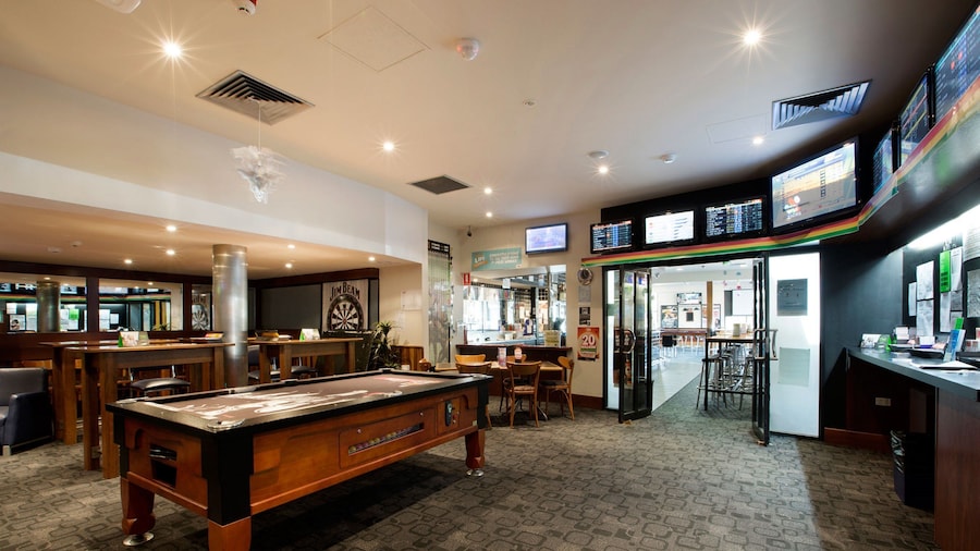 Nightcap at Playford Tavern