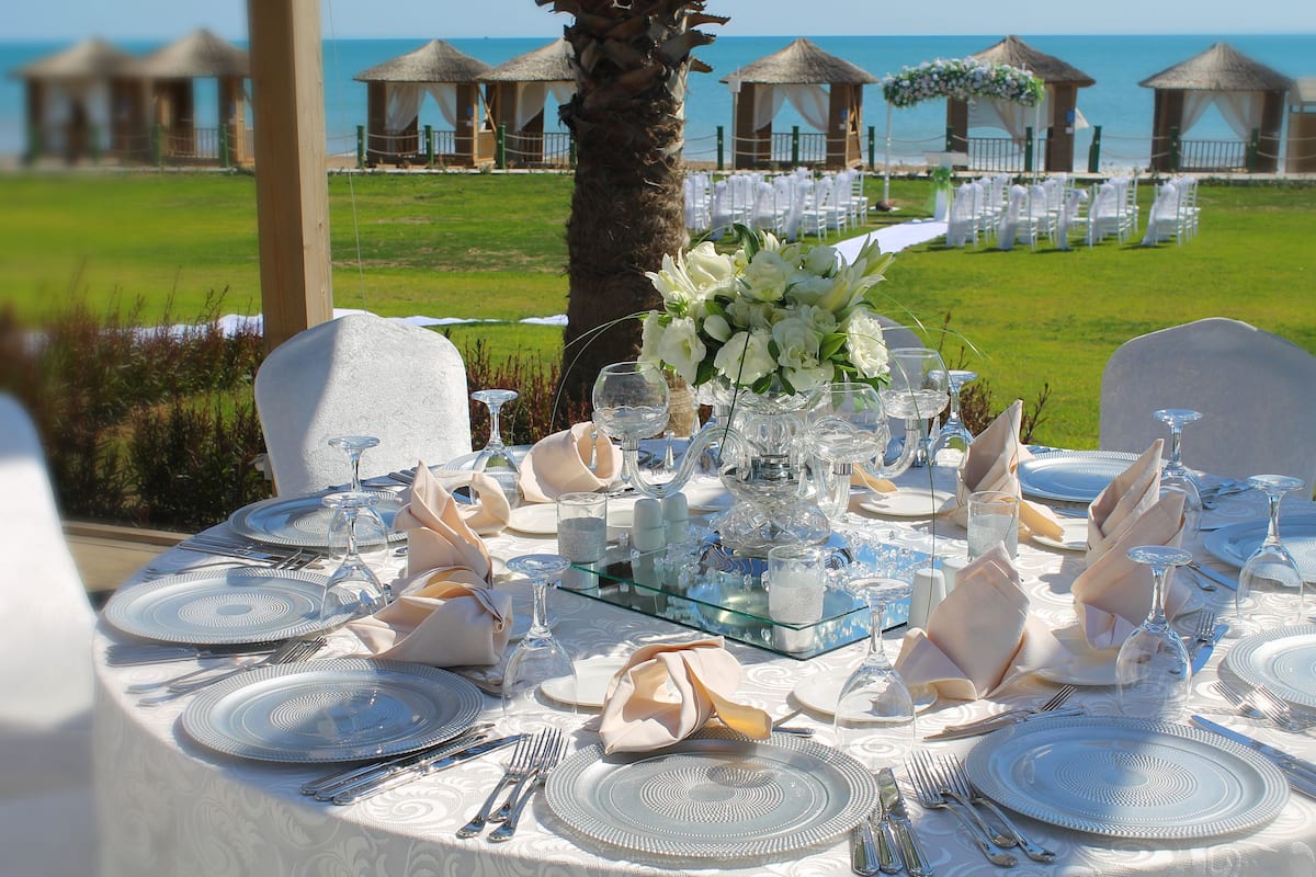 5 restaurants, breakfast, lunch, dinner served; mediterranean cuisine