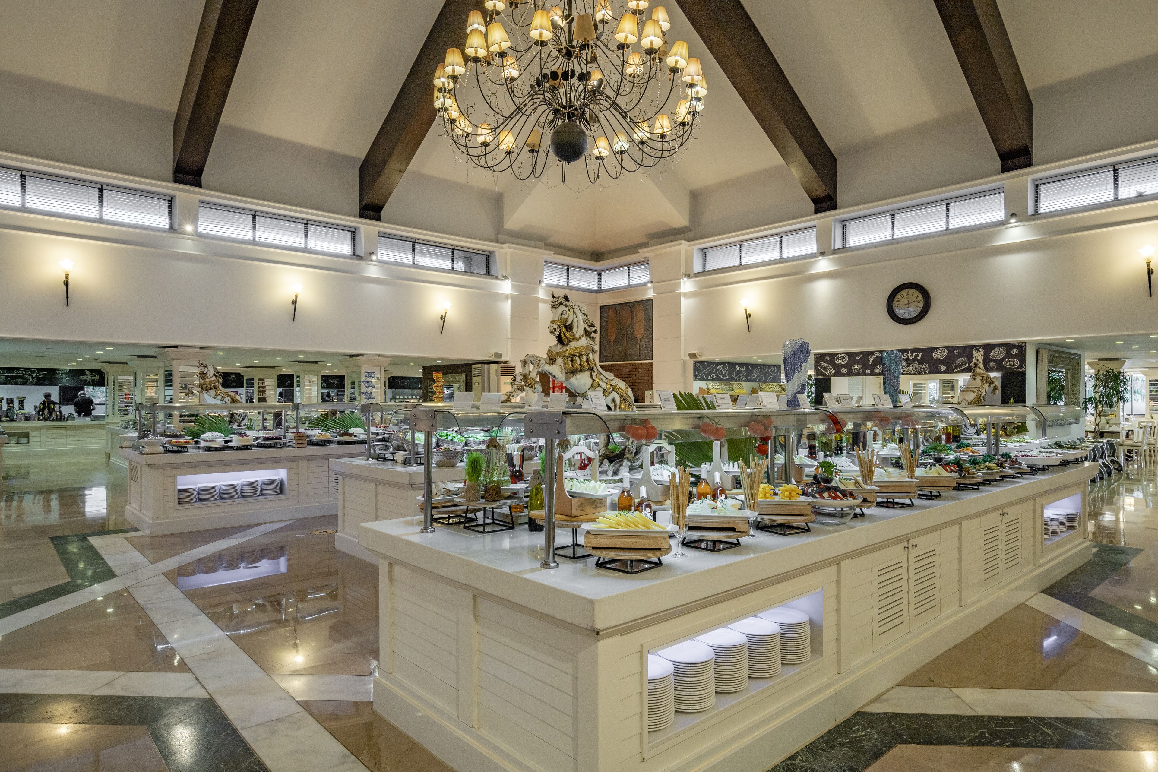 5 restaurants, breakfast, lunch, dinner served; mediterranean cuisine