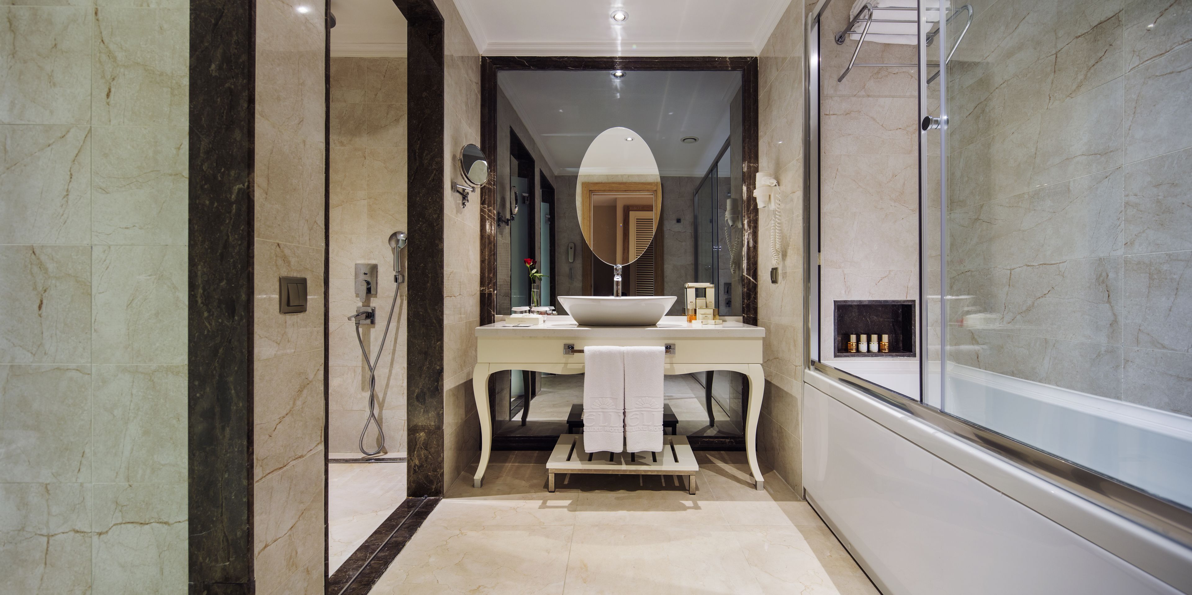 Photo - Bellis Deluxe Hotel