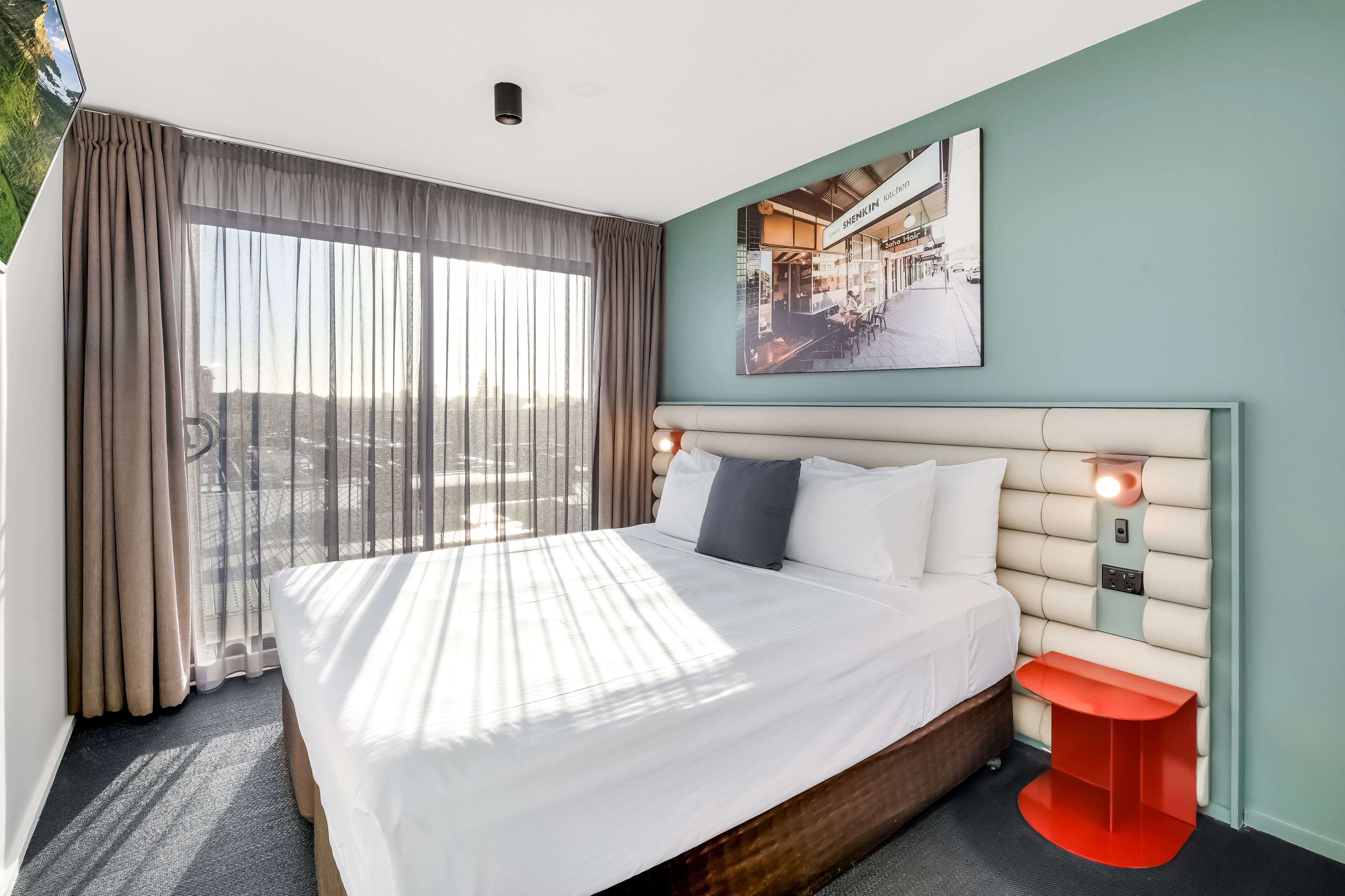 Two Bedroom Apartment | Desk, iron/ironing board, free WiFi