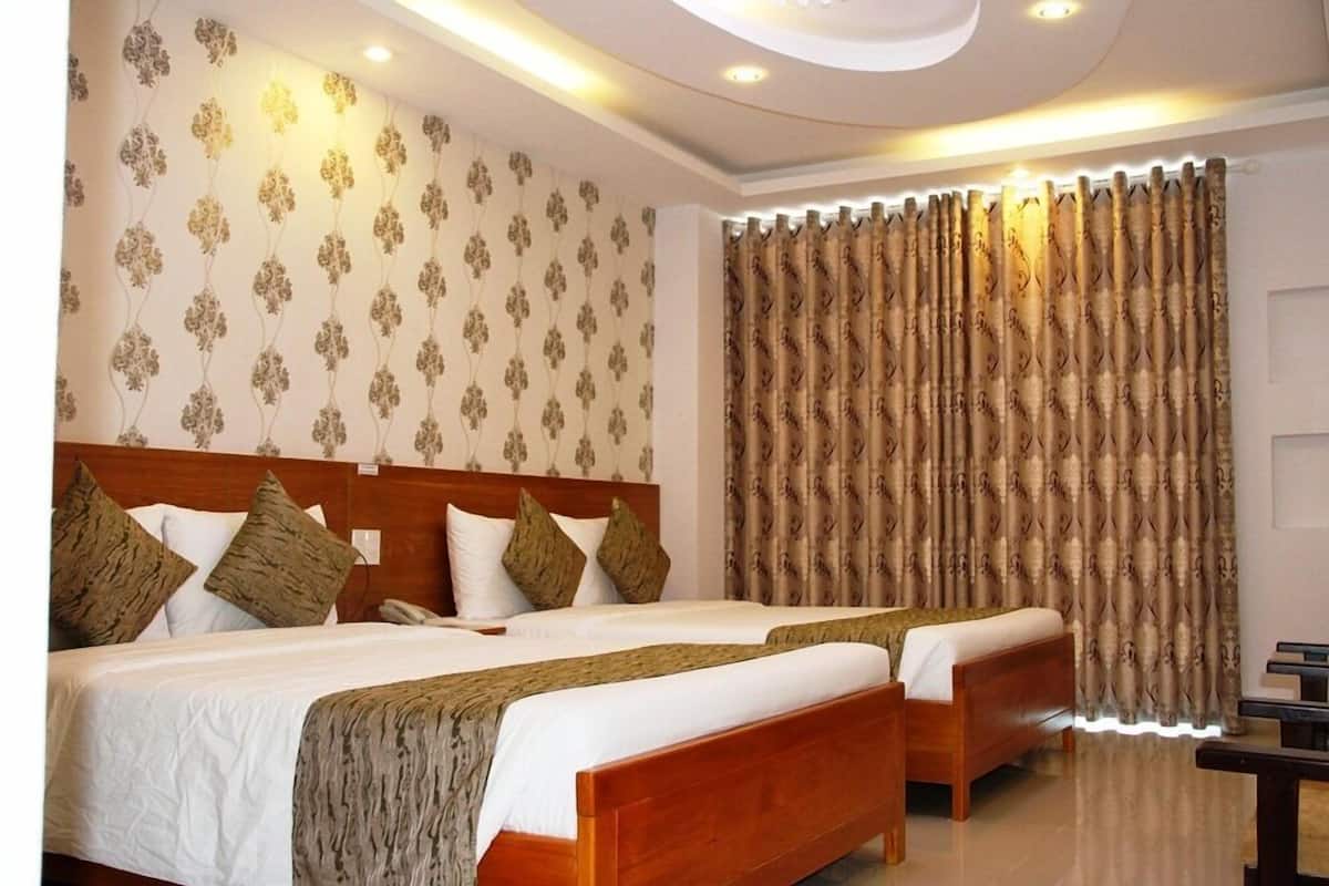 Frigobar, cofres nos quartos, cortinas blackout, Wi-Fi de cortesia