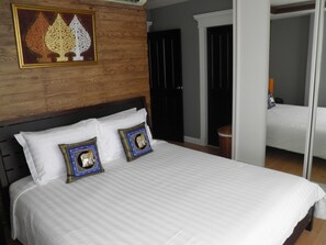 Apartment, 3 Bedrooms | 3 habitaciones, sábanas italianas Frette y ropa de cama de alta calidad