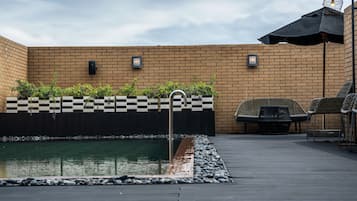 Kolam renang outdoor