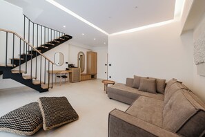 Zen Suite Split Level with Private Pool & Sea View | Wohnbereich