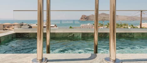 Superior Suite, Sea View | Private pool