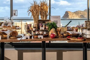 Daily buffet breakfast (EUR 15 per person)