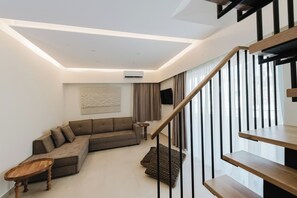 Zen Suite Split Level with Private Pool & Sea View | Wohnbereich