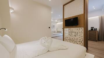 Memory-foam beds, in-room safe, individually decorated