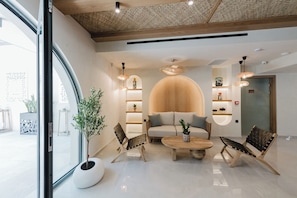 Interior entrance - Evexia Boutique Hotel & Spa (Chania)