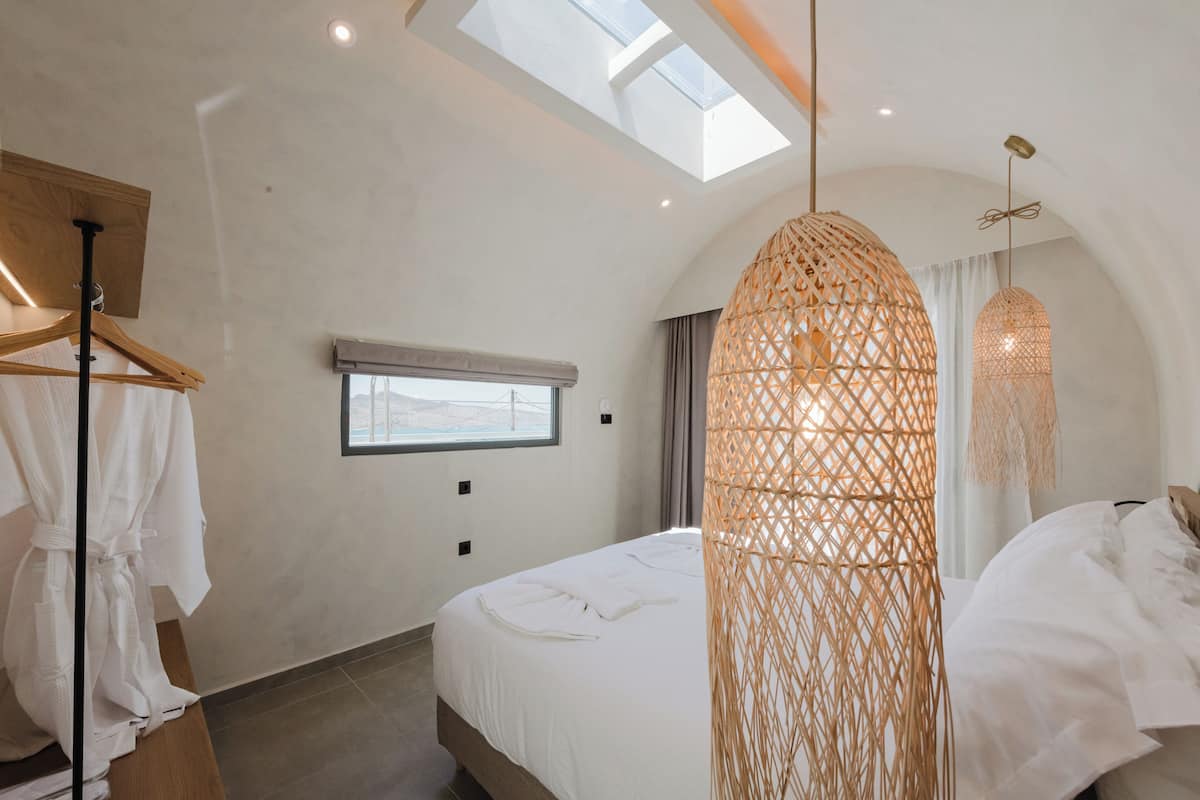 Panoramic Suite, Sea View | 1 bedroom, memory foam beds, in-room safe, individually decorated