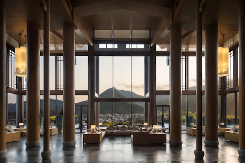 Banyan Tree Huangshan