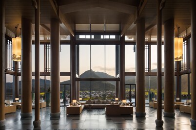 Banyan Tree Huangshan