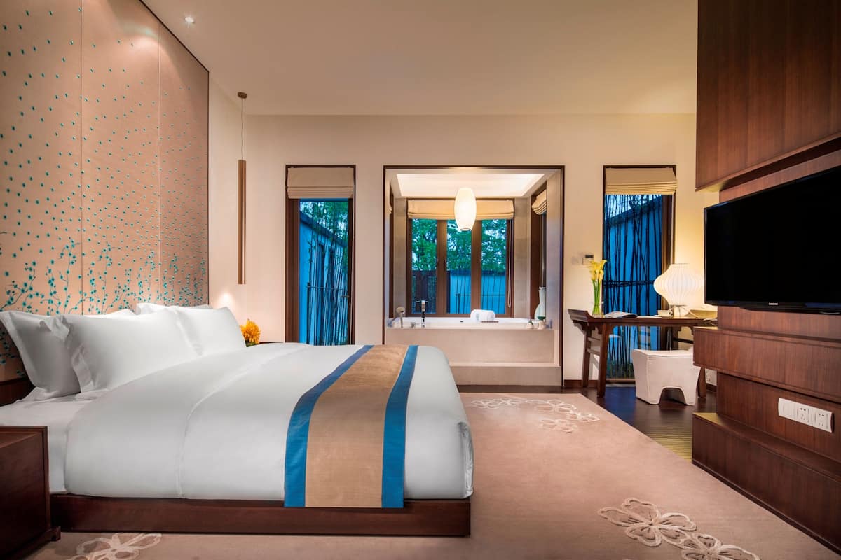 Hongcun Town House | 1 bedroom, premium bedding, down comforters, minibar