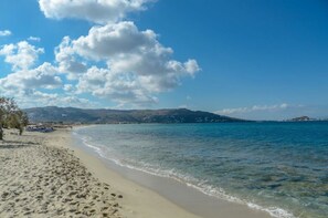 Beach - Plaka Hotel I (Naxos)