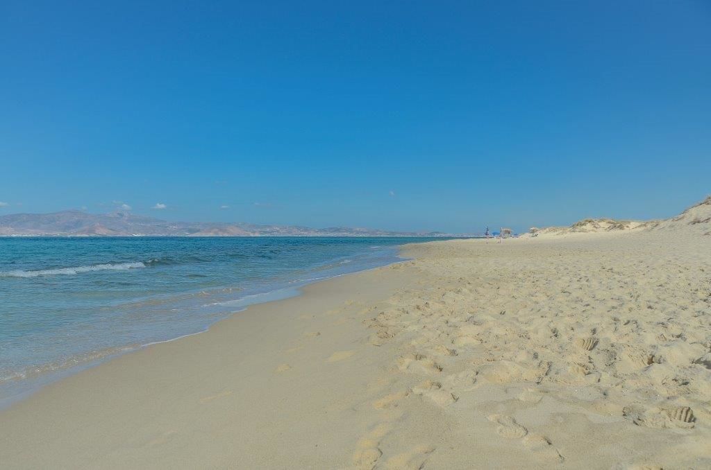 Beach nearby, sun-loungers, beach umbrellas