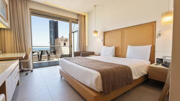 Superior-herbergi með tvíbreiðu rúmi | Ítölsk Frette-rúmföt, rúmföt af bestu gerð, míníbar