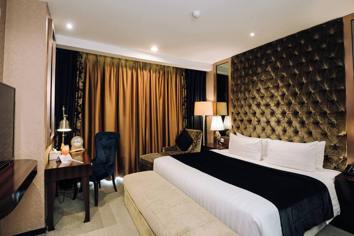 Minibar, in-room safe, desk, blackout curtains