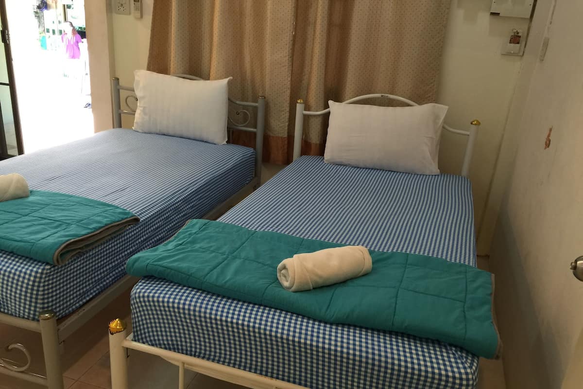 Family Room 5 PAX | Peti besi dalam bilik, katil lipat simpan/tambahan, Wi-fi percuma