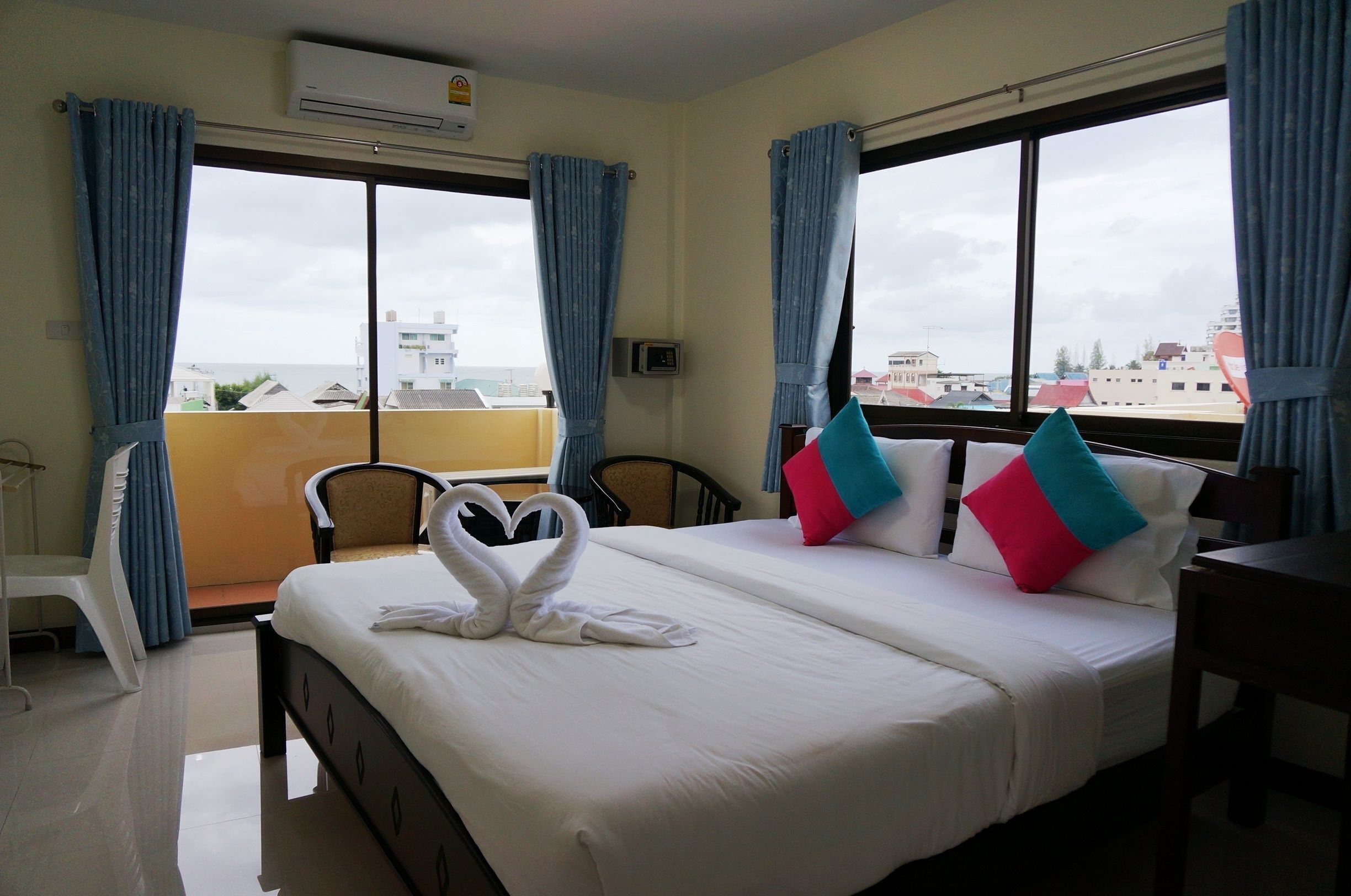 Zimmersafe, Zustellbetten, kostenloses WLAN