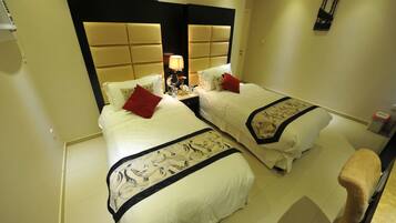 Familienapartment, 3 Schlafzimmer | 3 Schlafzimmer, Zimmersafe, individuell dekoriert