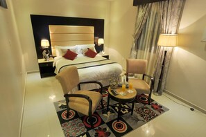 In-room safe, individually decorated, soundproofing, free WiFi - Al Janadriyah Suites 7 (Riyadh)