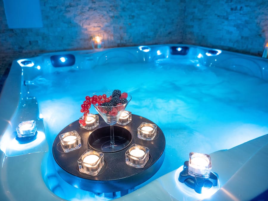 Private spa tub