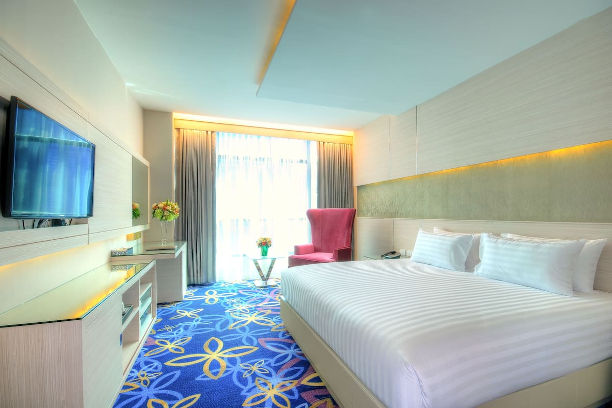 Standard Double Room | Minibar, in-room safe, free WiFi, bed sheets