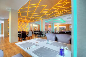 每日供应即点即煮早餐（每人 THB 200）