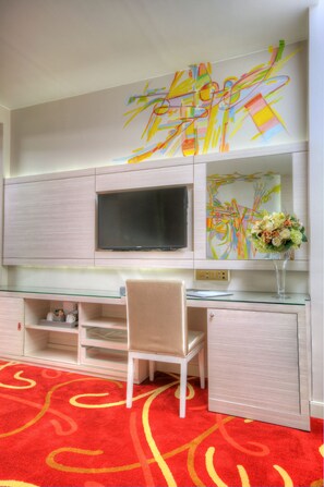 Junior Suite Room (No Window) | 客房服务设施