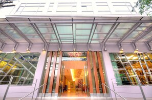 บริเวณประตูทางเข้า