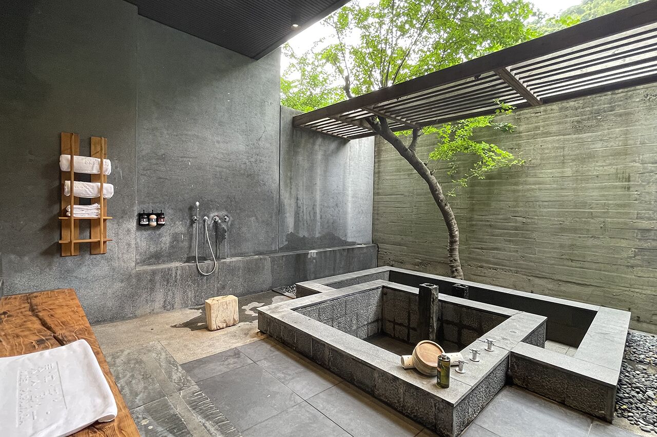 family quadruple room, 2 queen beds, non smoking | bathroom | spring water bathtub, designer toiletries, hair dryer, bathrobes