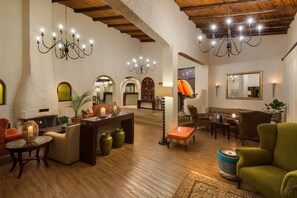 Interior - Fortis Hotel Malaga (Emgwenya)