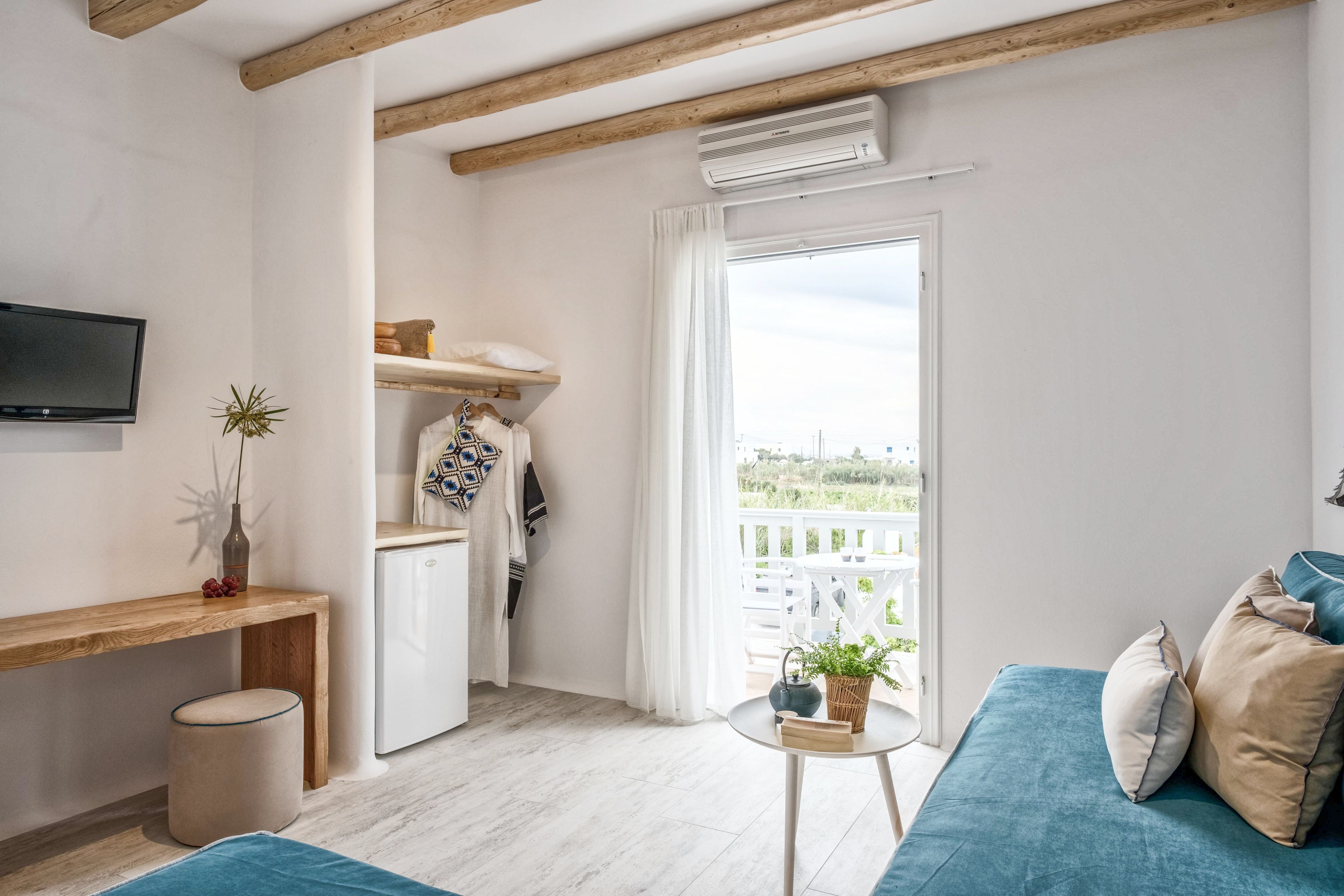 family suite | living area | flat-screen tv