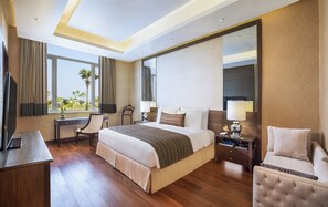 Premium bedding, free minibar items, in-room safe