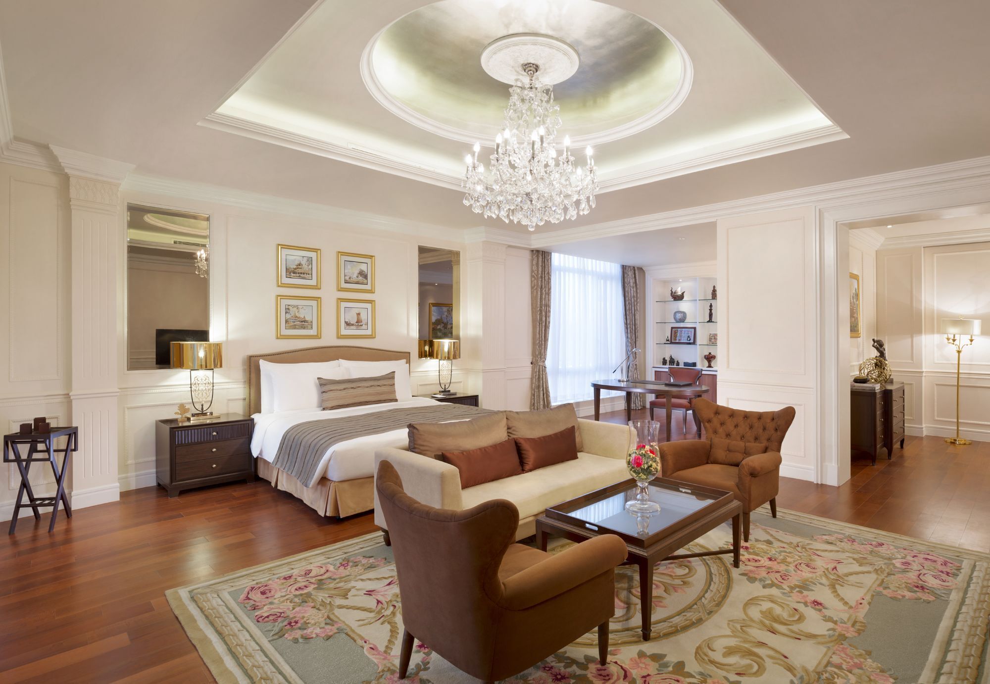 Premium bedding, free minibar items, in-room safe