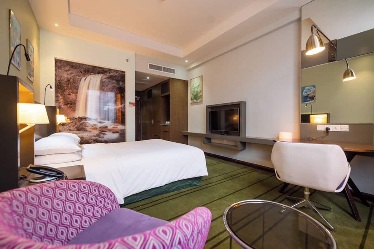 In-room safe, desk, soundproofing, iron/ironing board (on request)