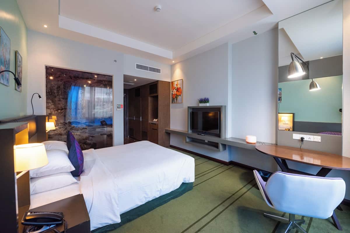 In-room safe, desk, soundproofing, iron/ironing board (on request)