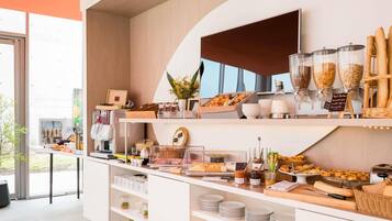 Daily buffet breakfast for a fee