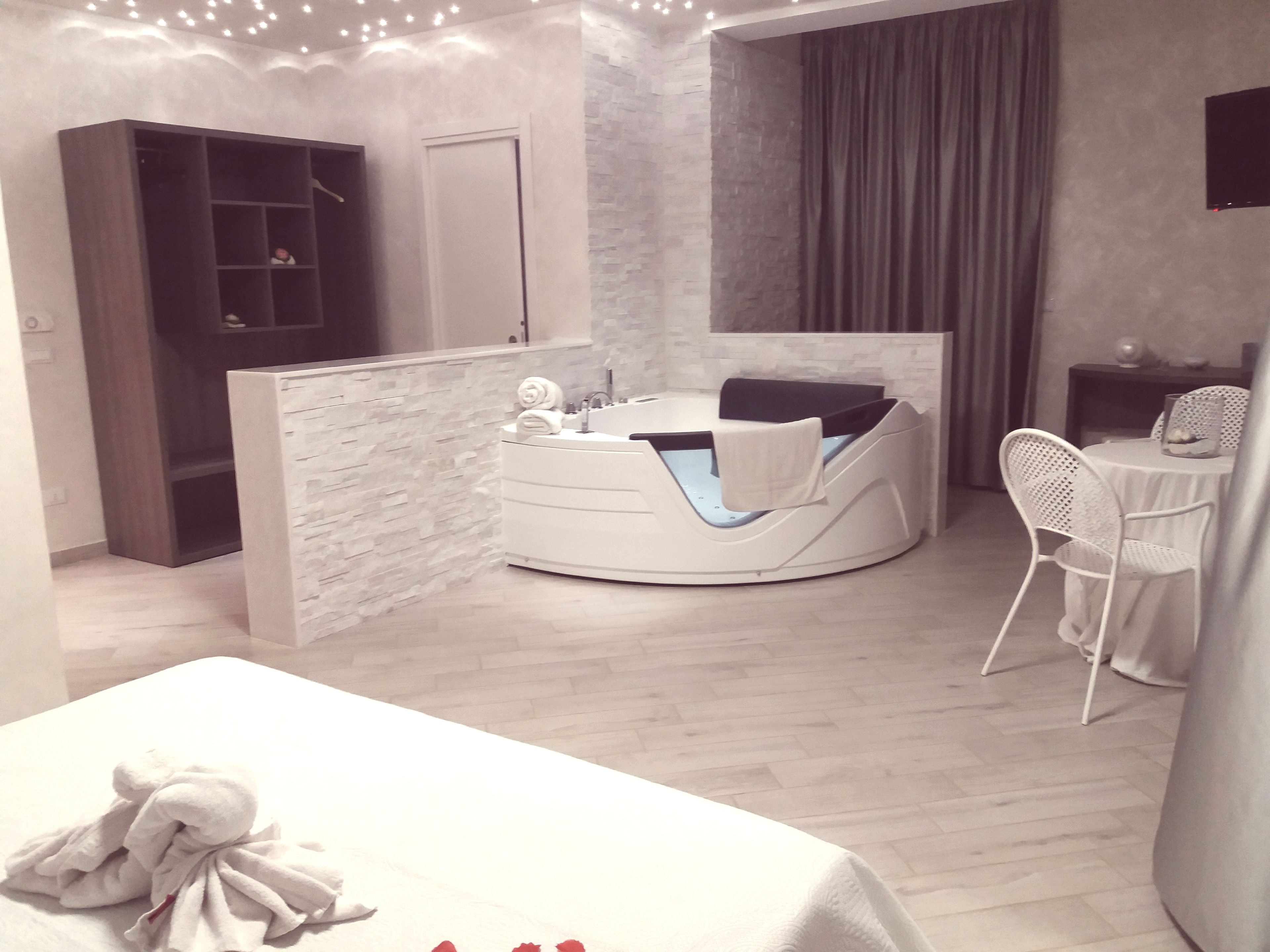 全景套房, 1 張加大雙人床, 非吸煙房, 海景 (Ocean) | 高級寢具、遮光布/窗簾、熨斗/熨衣板、免費無線上網