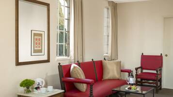 Junior Suite | Living area | LCD TV