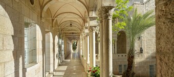 YMCA Three Arches Hotel