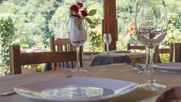 Se sirven desayunos, almuerzos, cenas y cocina española