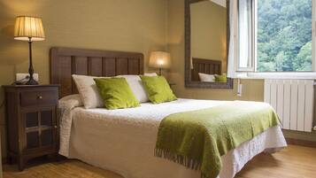 Habitación doble | Decoración individual, mobiliario individual, sistema de insonorización