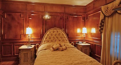 The Hotel Magnolia