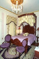 Marylyn Mom Rohe | Premium bedding, down duvets, in-room safe